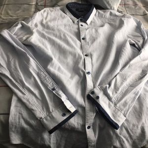 H&M dress up button down